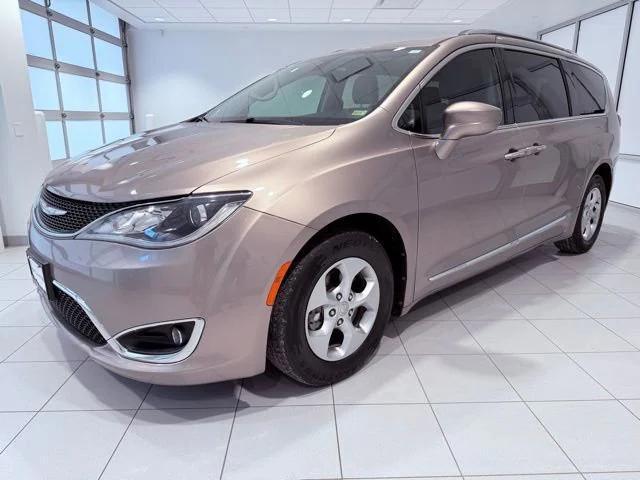 used 2017 Chrysler Pacifica car, priced at $16,280