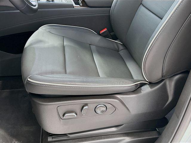new 2024 Cadillac Escalade ESV car, priced at $100,260