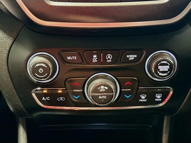 used 2019 Jeep Cherokee car, priced at $19,465