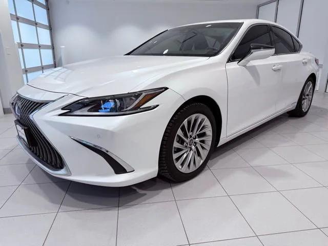 used 2021 Lexus ES 300h car, priced at $33,680