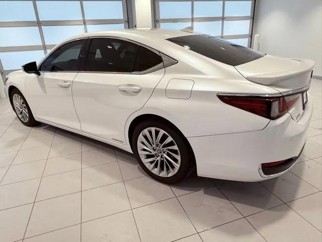 used 2021 Lexus ES 300h car, priced at $33,680