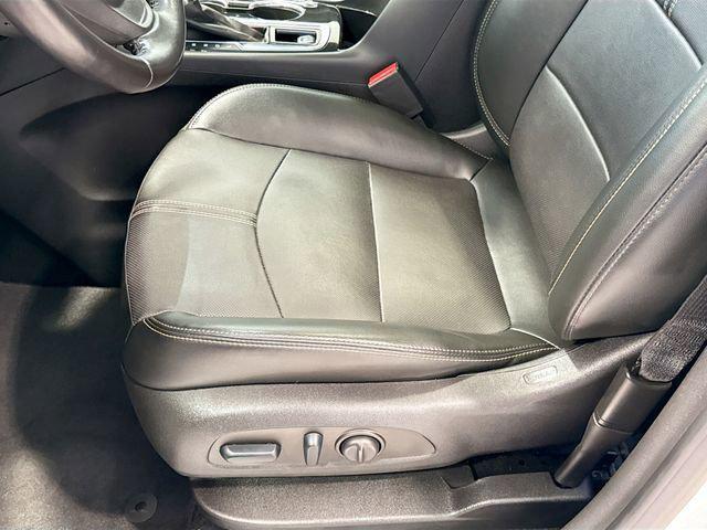 used 2022 Chevrolet Equinox car, priced at $24,550