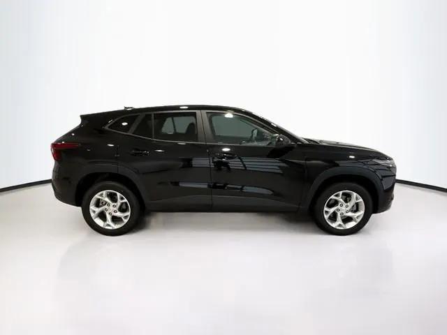 used 2024 Chevrolet Trax car, priced at $21,889