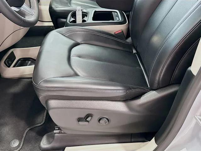 used 2023 Chrysler Pacifica car, priced at $25,990