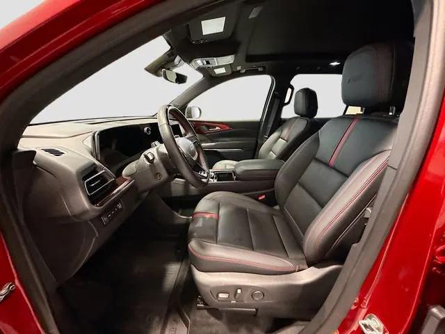 used 2024 Chevrolet Traverse car, priced at $52,985