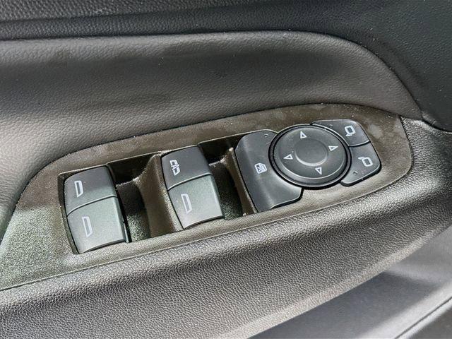 used 2024 Chevrolet Equinox car, priced at $25,909