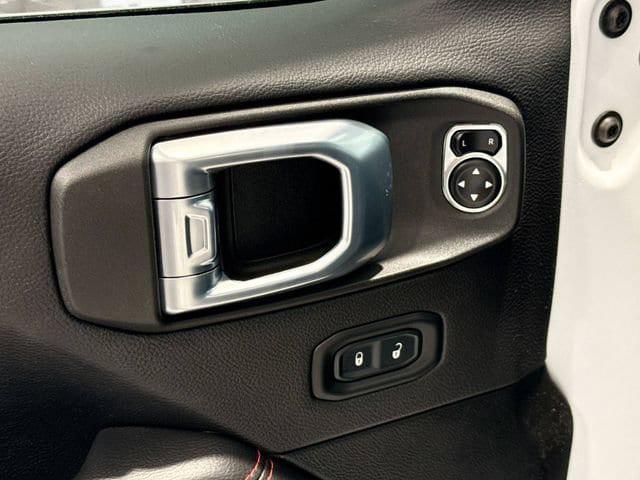 used 2022 Jeep Wrangler Unlimited car, priced at $39,299