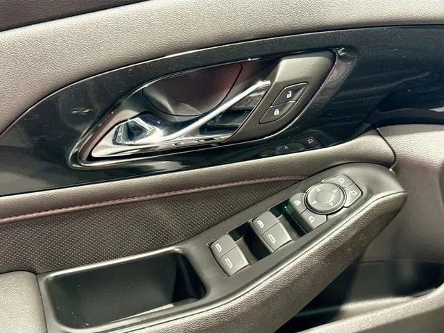 used 2023 Chevrolet Traverse car, priced at $37,890