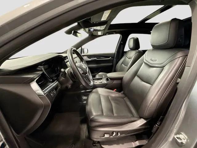 used 2023 Cadillac XT5 car, priced at $28,600