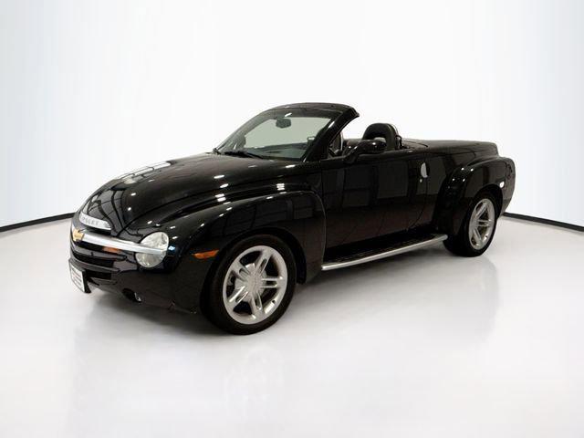 used 2004 Chevrolet SSR car, priced at $20,895