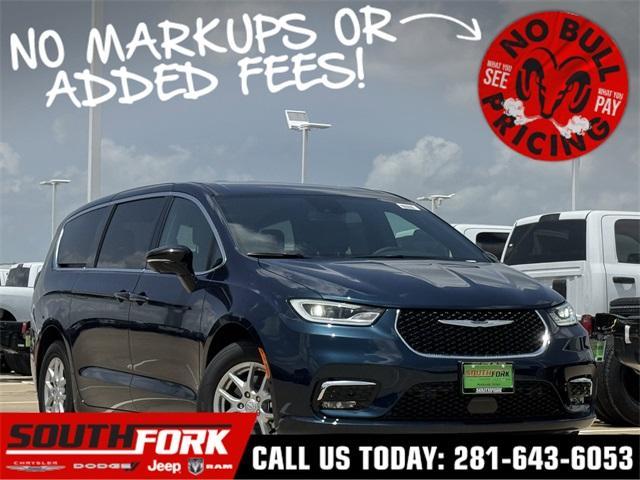 new 2025 Chrysler Pacifica car, priced at $39,997