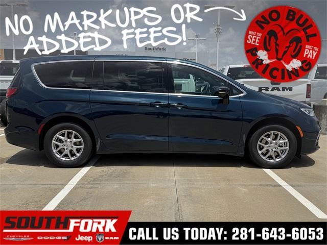 new 2025 Chrysler Pacifica car, priced at $39,997