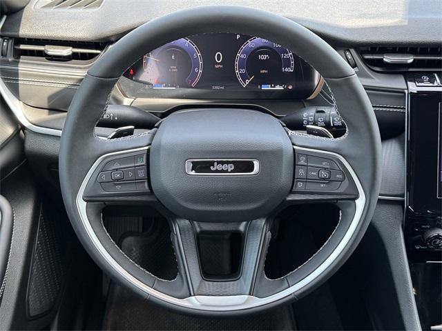 new 2025 Jeep Grand Cherokee L car