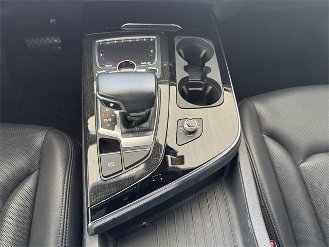 used 2019 Audi Q7 car, priced at $19,199