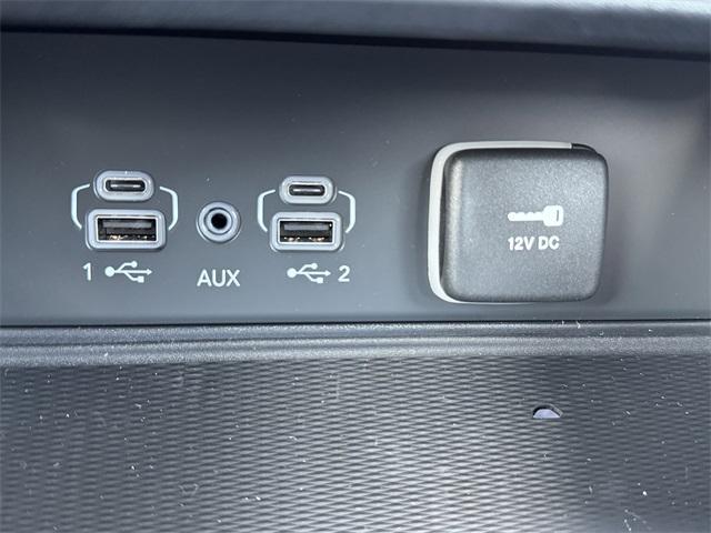 new 2025 Jeep Grand Cherokee L car, priced at $39,730