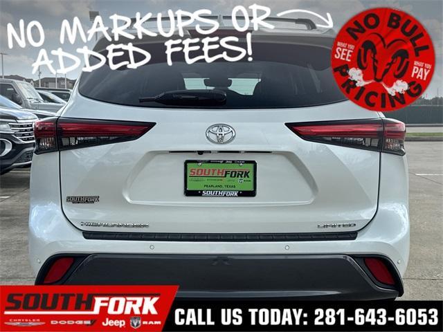 used 2022 Toyota Highlander car, priced at $34,497