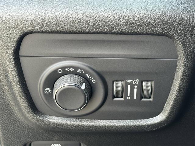 new 2025 Jeep Grand Cherokee L car, priced at $37,856