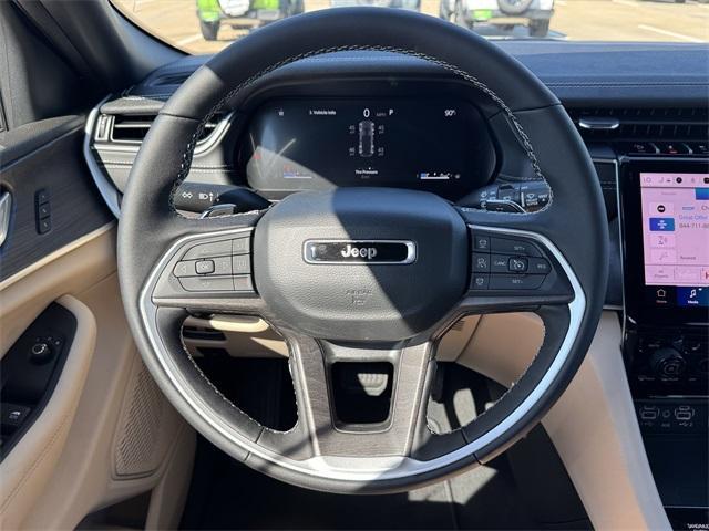 new 2025 Jeep Grand Cherokee car, priced at $47,294