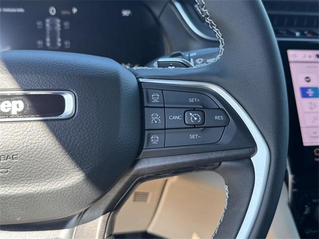 new 2025 Jeep Grand Cherokee car, priced at $47,294