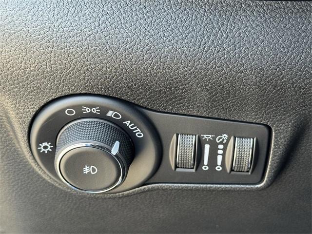 new 2026 Jeep Compass car, priced at $31,659