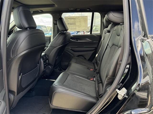 new 2025 Jeep Grand Cherokee car, priced at $38,405