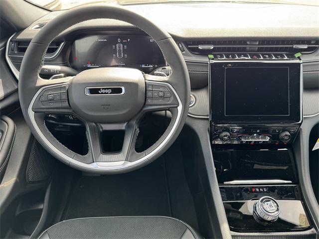 new 2025 Jeep Grand Cherokee car, priced at $38,405