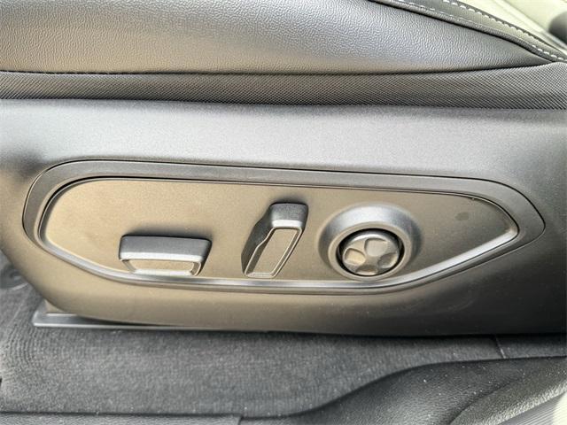 new 2025 Jeep Grand Cherokee car, priced at $38,405