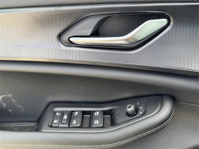 new 2025 Jeep Grand Cherokee car, priced at $38,405