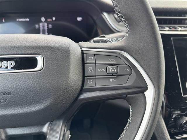 new 2025 Jeep Grand Cherokee car, priced at $38,405