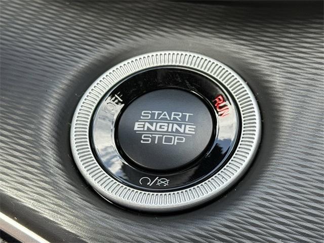 new 2025 Jeep Grand Cherokee car, priced at $38,405