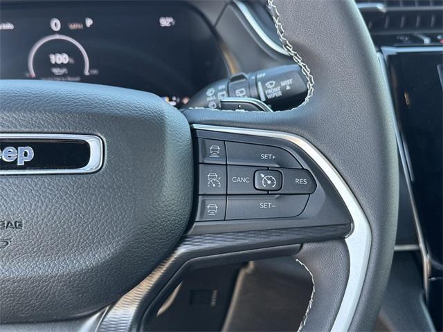 used 2025 Jeep Grand Cherokee car, priced at $35,599