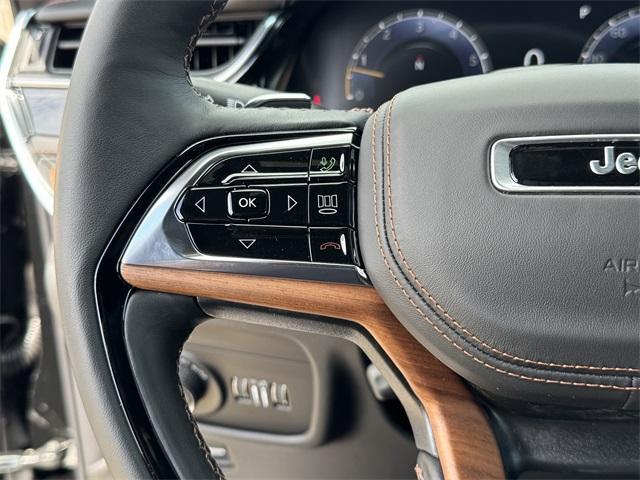 new 2025 Jeep Grand Cherokee car, priced at $66,185