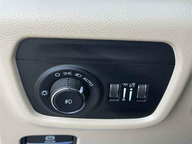 used 2025 Jeep Grand Cherokee L car, priced at $44,599