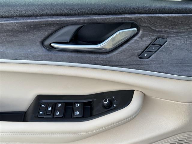 used 2025 Jeep Grand Cherokee L car, priced at $44,599