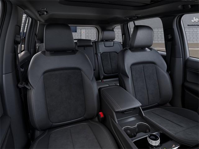 new 2025 Jeep Grand Cherokee car, priced at $39,475