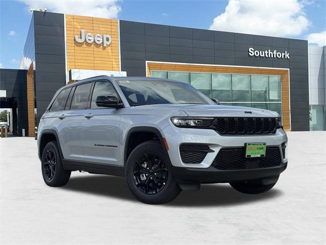 new 2025 Jeep Grand Cherokee car, priced at $38,975