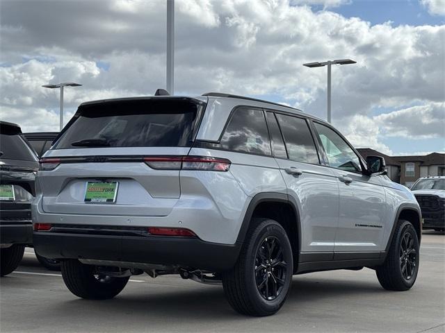 new 2025 Jeep Grand Cherokee car, priced at $38,975