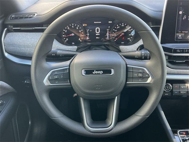 new 2025 Jeep Compass car, priced at $25,995