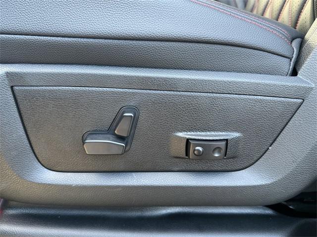 new 2025 Ram 2500 car, priced at $68,185