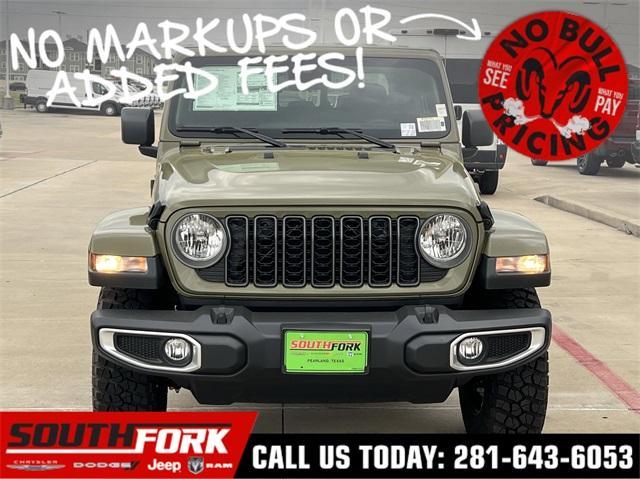 new 2025 Jeep Gladiator car, priced at $42,890