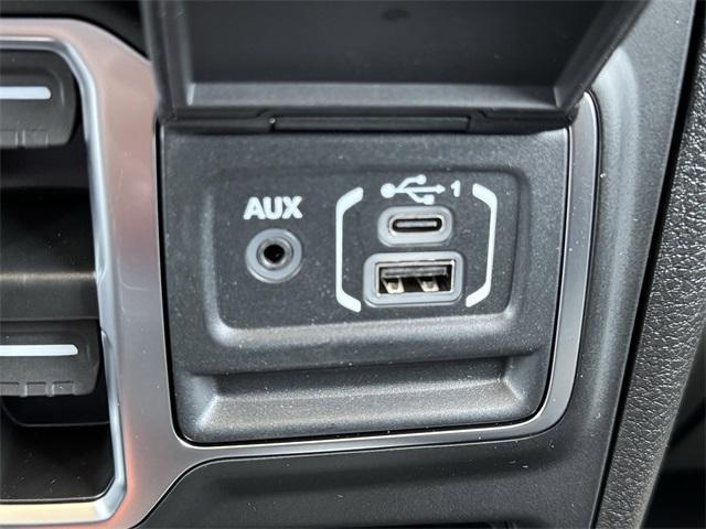 new 2025 Jeep Gladiator car, priced at $42,530