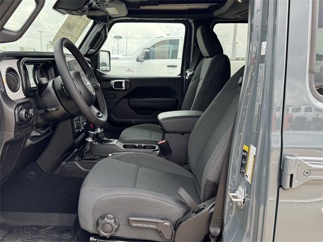 new 2025 Jeep Wrangler car, priced at $50,236