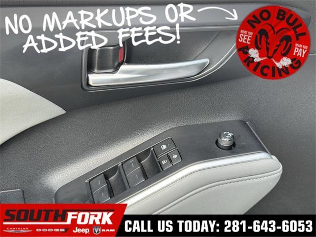 used 2023 Toyota Highlander car, priced at $37,499