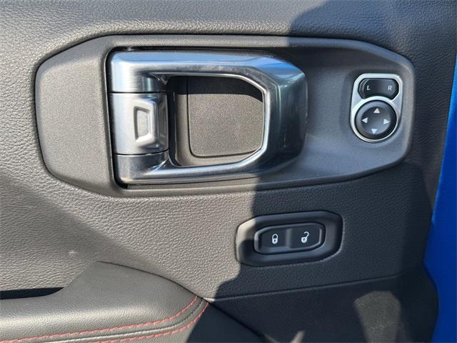 new 2025 Jeep Wrangler car, priced at $54,095