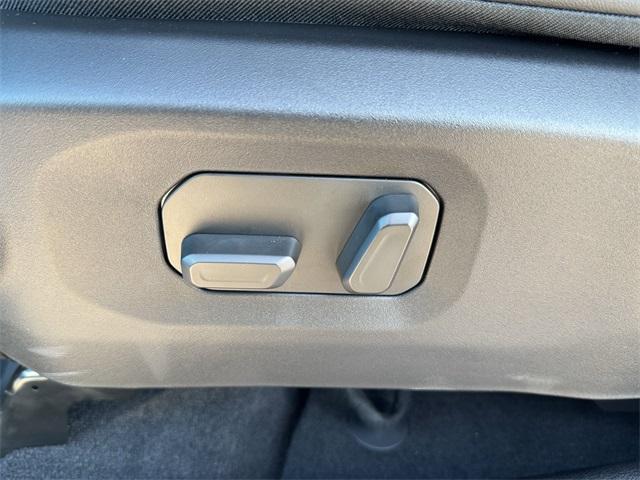 new 2025 Jeep Wrangler car, priced at $54,095