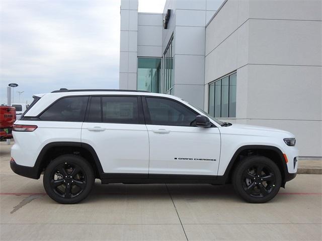 new 2025 Jeep Grand Cherokee car, priced at $38,410