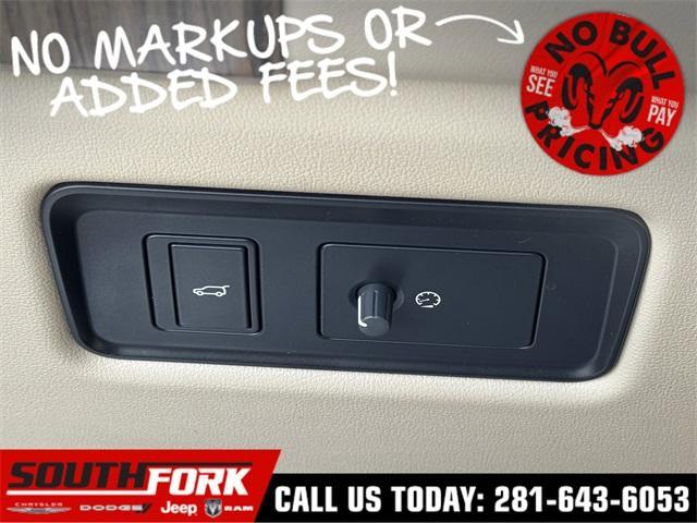 used 2020 Land Rover Range Rover car, priced at $38,999