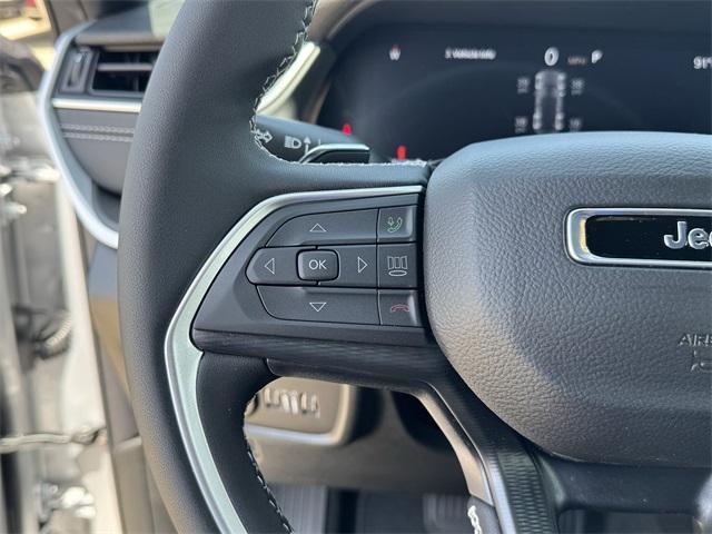new 2025 Jeep Grand Cherokee car, priced at $35,256