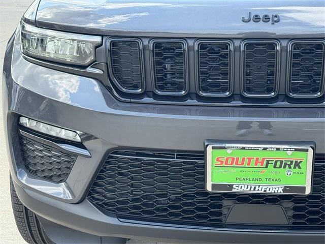 new 2025 Jeep Grand Cherokee car, priced at $43,507
