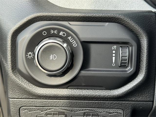 new 2025 Jeep Wrangler car, priced at $53,221